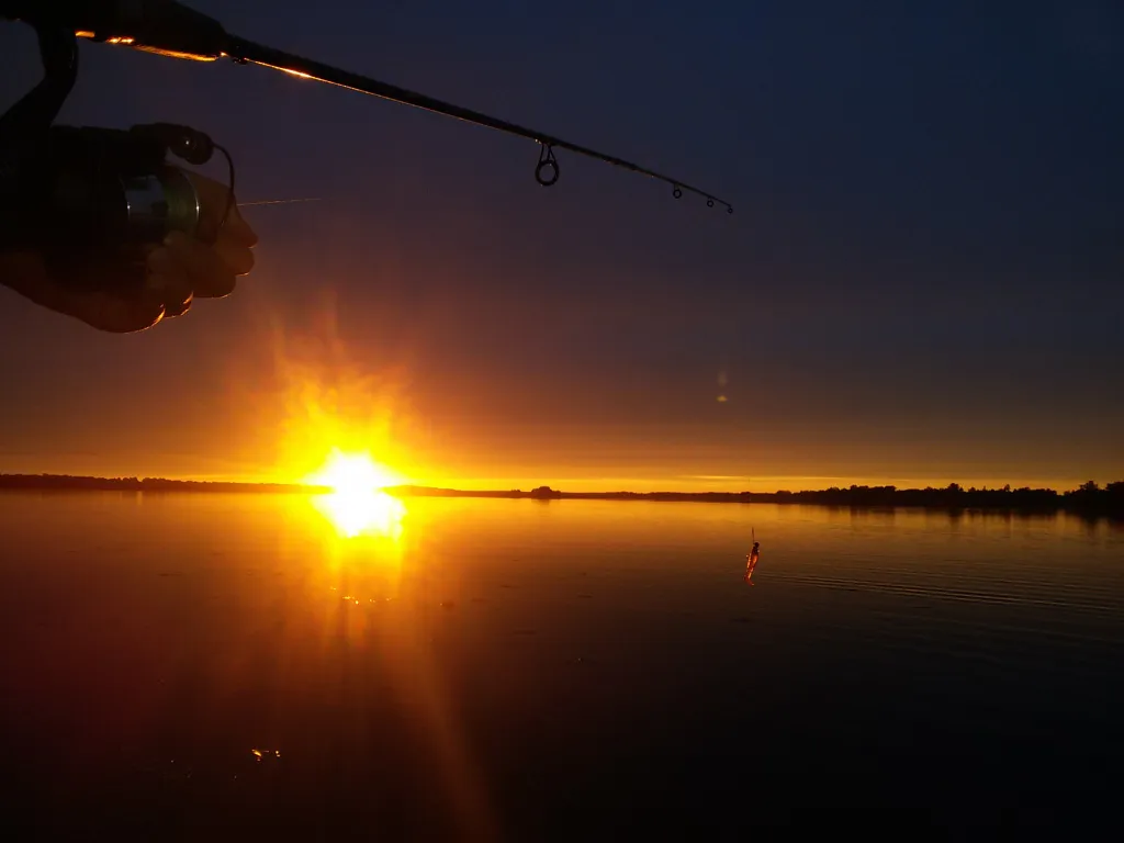 Коттедж Дом с кирпичным камином — Луга