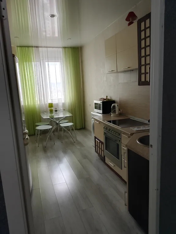 Квартира Уютная идеально чистая не прокуренная квартира напротив ТРЦ Планет — Красноярск