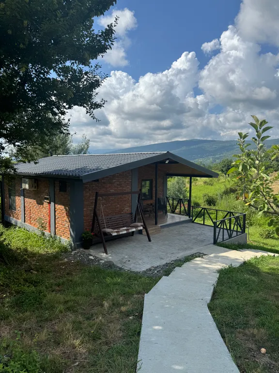 Уютный дом с садом и прекрасным видом на горы и море