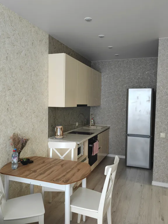 Солнечная квартира с видом на Московскую площадь