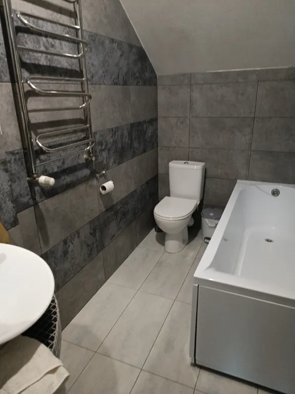 Новый коттедж для семейного отдыха в черте города