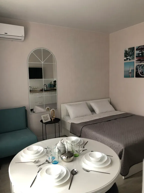 Квартира с видом на бассейн