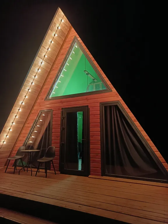 Коттедж А-фрейм с видом на лес и с банным чаном — аренда посуточно в Гуамка