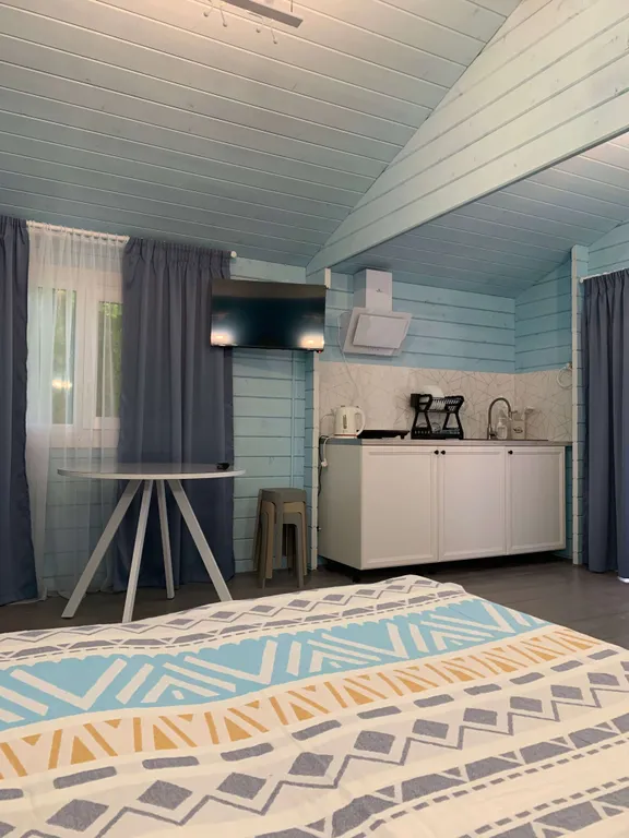 Дом с русской баней, банным чаном, бассейном