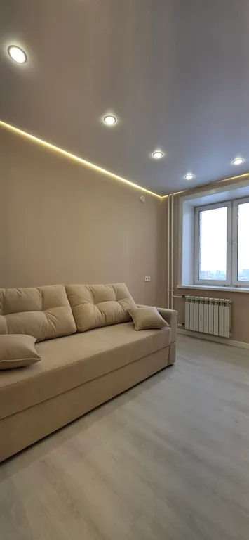 Новая, красивая, солнечная квартира с дизайнерским ремонтом.