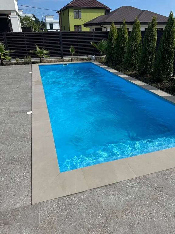 Коттедж с бассейном