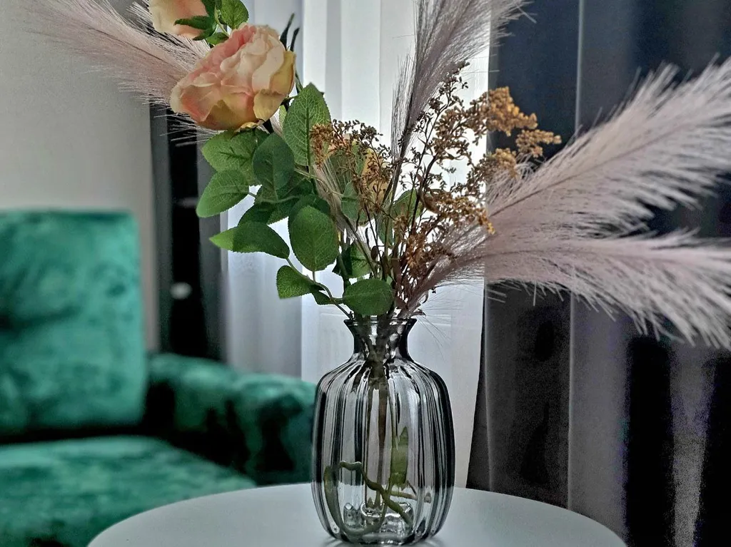 Уютная дизайнерская квартира с прекрасным видом из окна