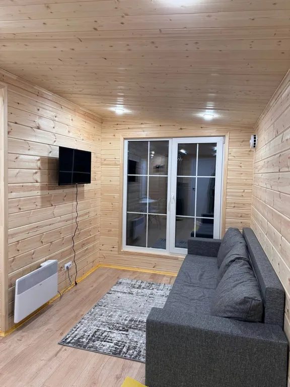 Уютный дом в лесу