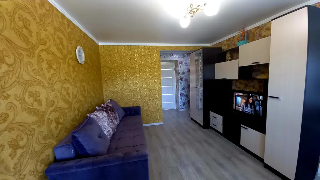 Уютная квартира в центре города с видом на гору Змейка