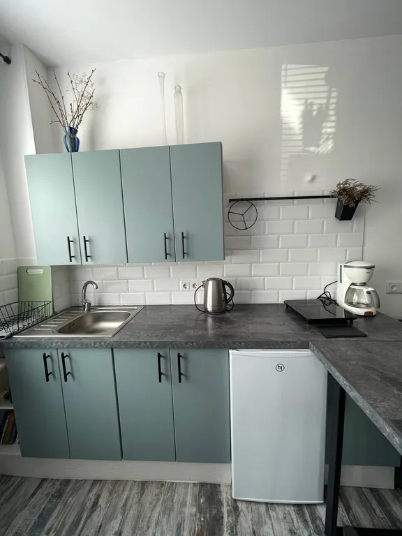 Студия на берегу залива