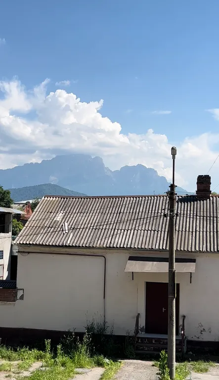 Уютная 2-комнатная квартира с видом на горы