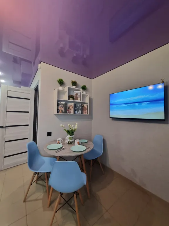 Квартира Шикарные апартаменты в центре Нефтяников, напротив Политеха — Омск