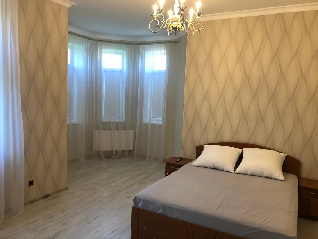 Благоустроенная двухкомнатная квартира у моря, два санузла