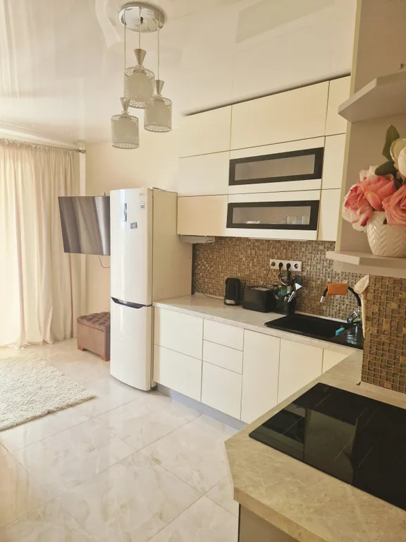 Уютная квартира в центре Мысхако с видом на море — аренда посуточно в Мысхако