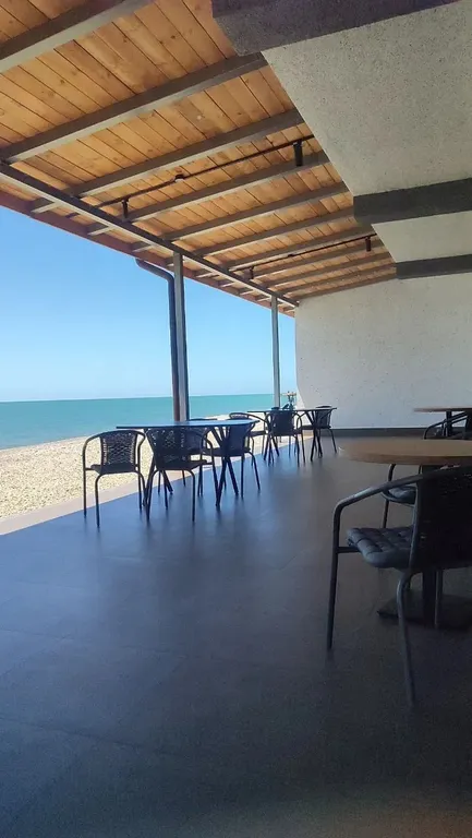 Уютный семейный номер в отеле на пляже