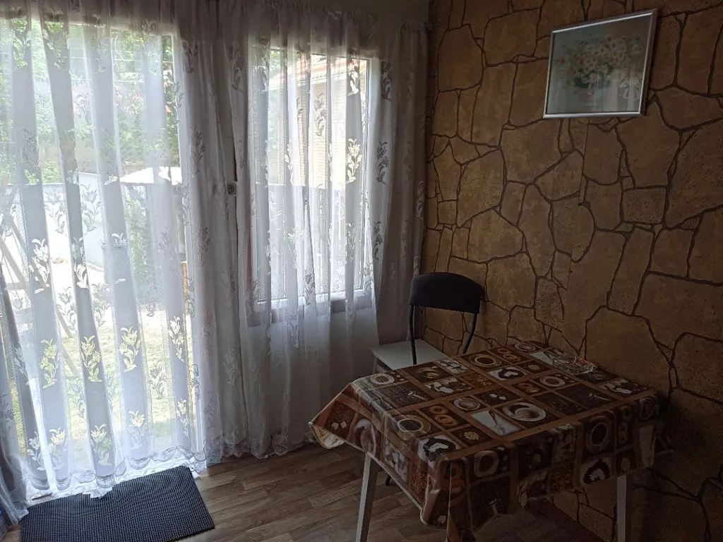 Уютная квартира с парковкой, 2 минуты до национального парка