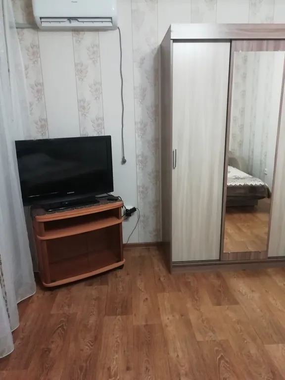 Напротив Ледового Дворца