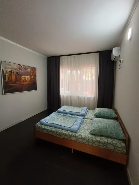 Домик с бассейном