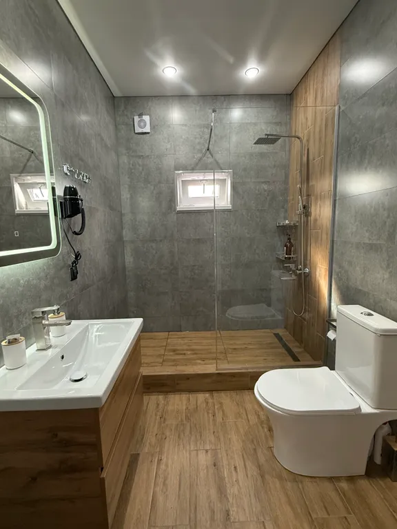 Новый дом с подогреваемым бассейном