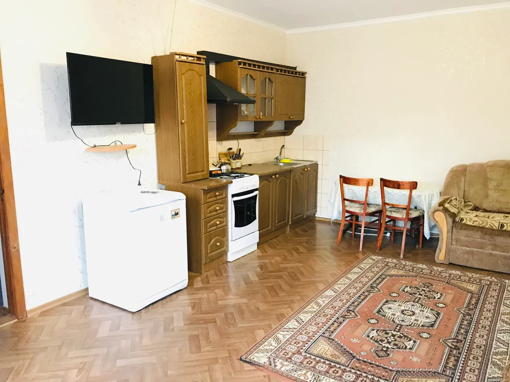 Коттедж Дом с беседкой — Судак