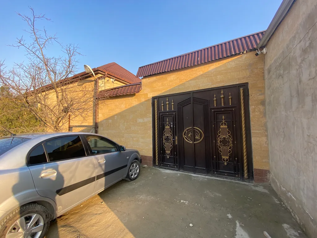 Уютный одноэтажный дом с двором, мангалом и беседкой