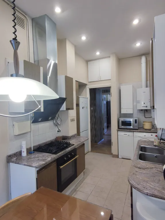 Квартира Квартира с видом на фонтан и анфиладой из трех комнат в центре города — Санкт-Петербург