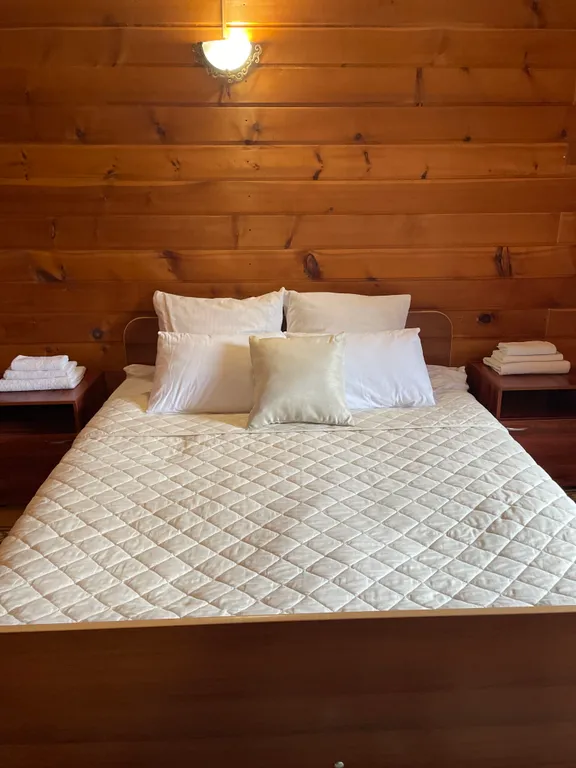 Уютный коттедж с камином