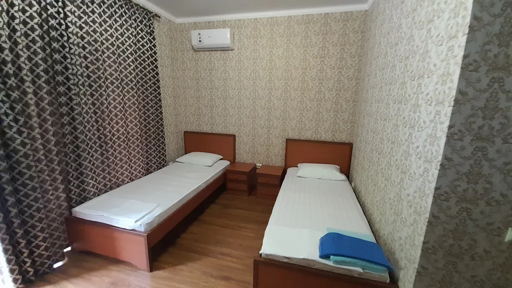 Квартира Номер Делюкс с 2 отдельными кроватями, балконом и видом на море — аренда посуточно в Гагра