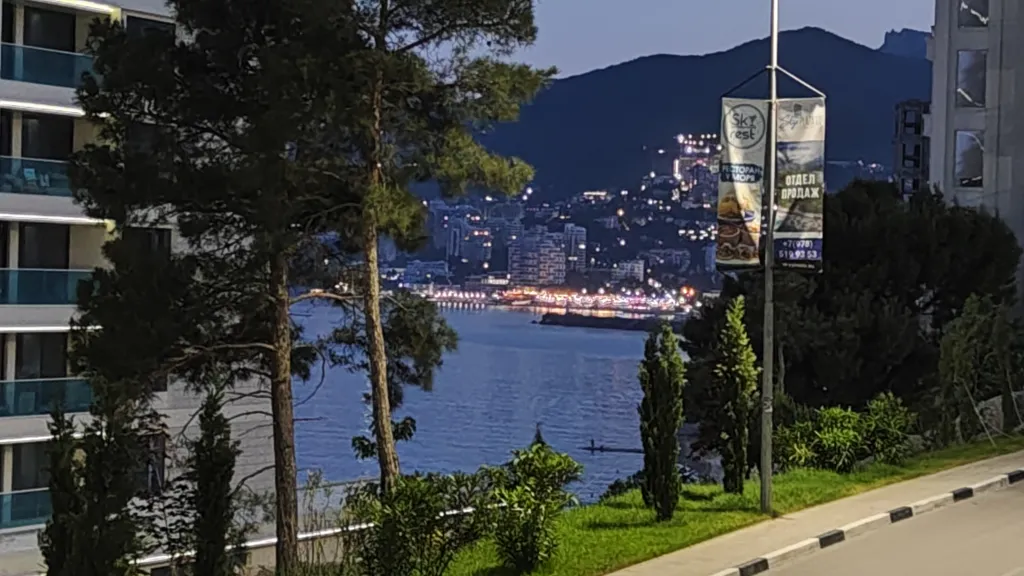 Видовая квартира на первой линии от моря