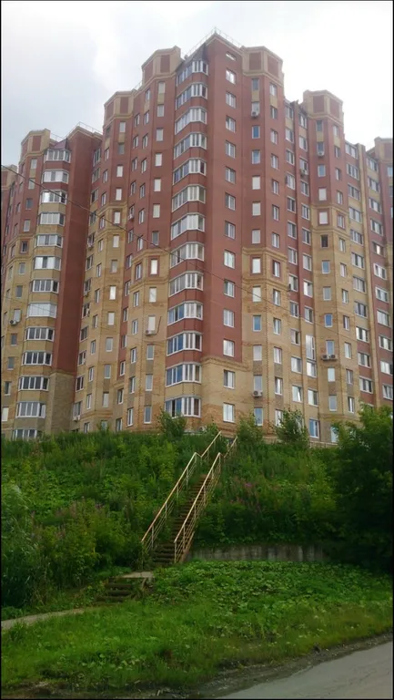 Квартира Квартира у набережной и БЦ Столыпина — Тюмень