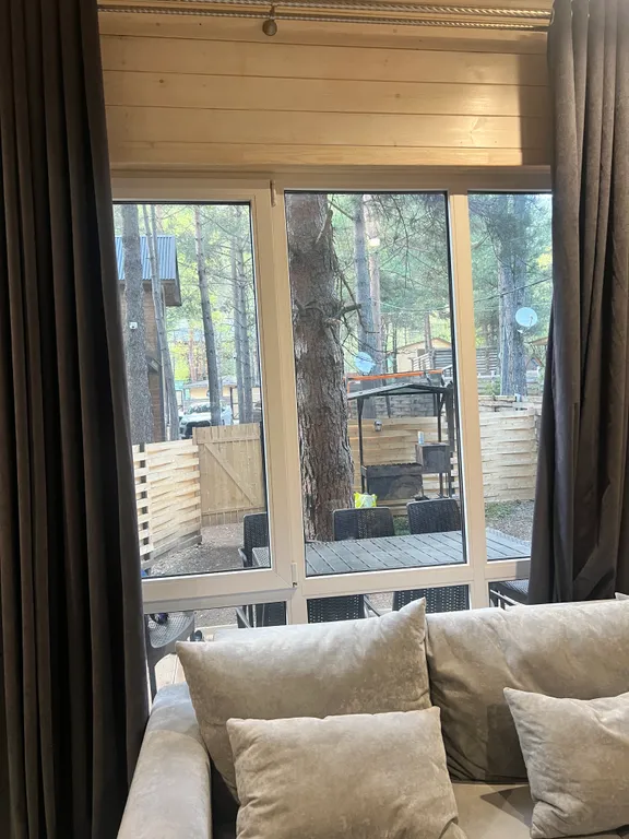 Комфортный коттедж в лесу