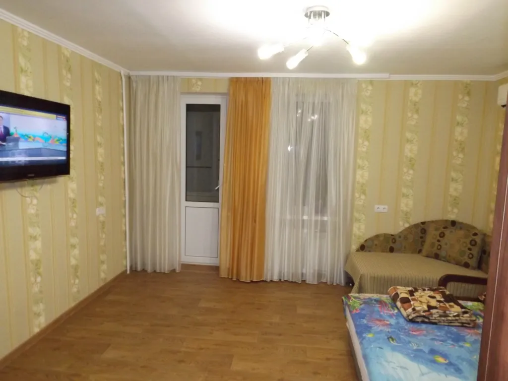 Квартира 2-я квартира у моря в 70 метрах до пляжа — Евпатория