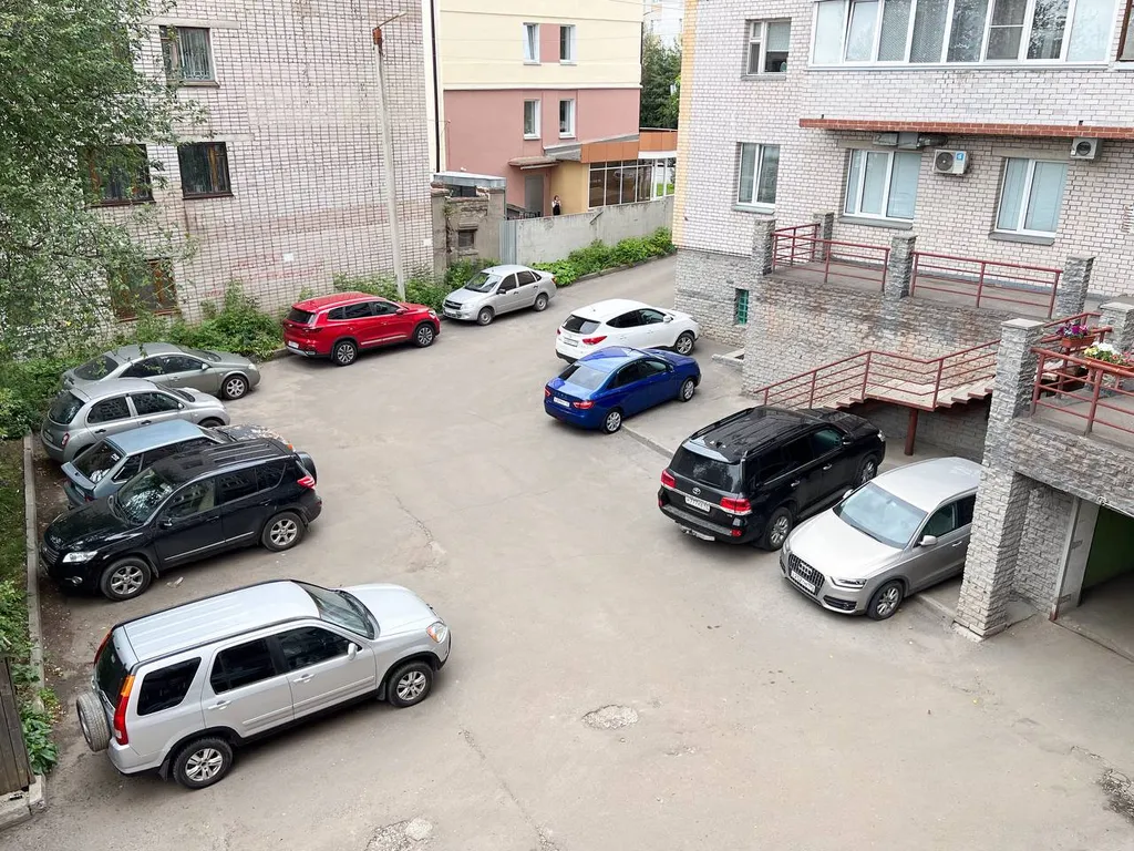 Уютная квартира с новым ремонтом, район ЖД вокзала