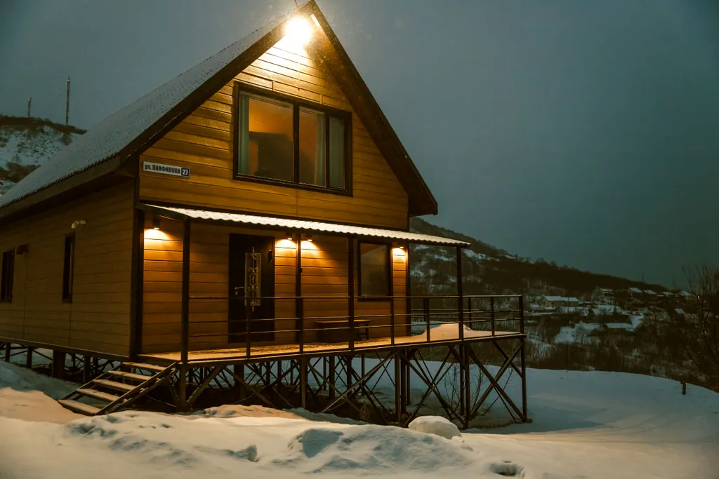 Дом с видом на бухту, вулканы, закаты