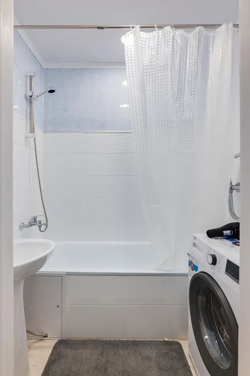 Квартира 3-комнатная Квартира — Москва