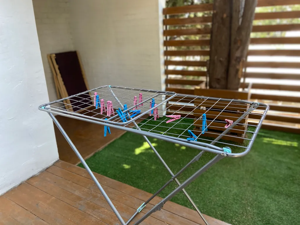 Светлая студия с двориком и парковкой