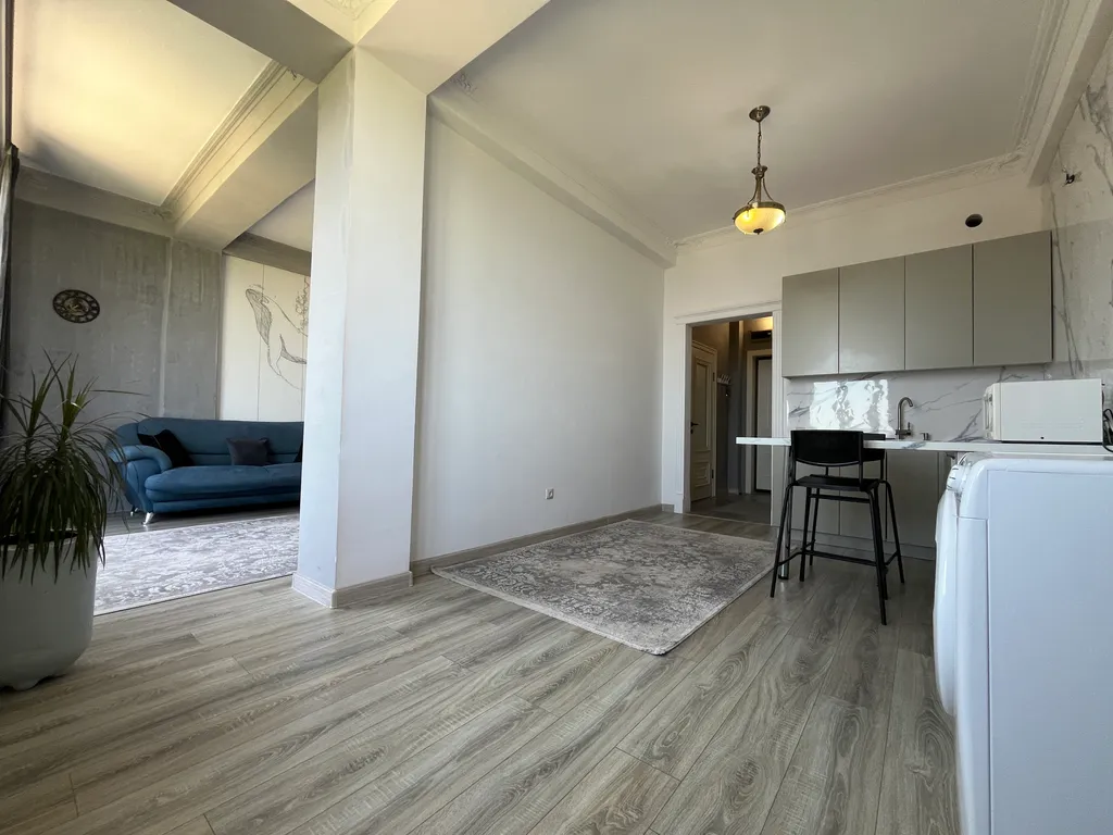 Квартира с шикарным видом на море и аллею