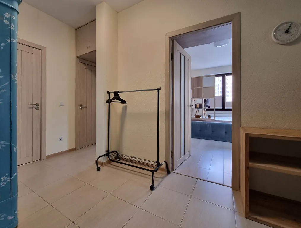 Двухкомнатная квартира с подиумами