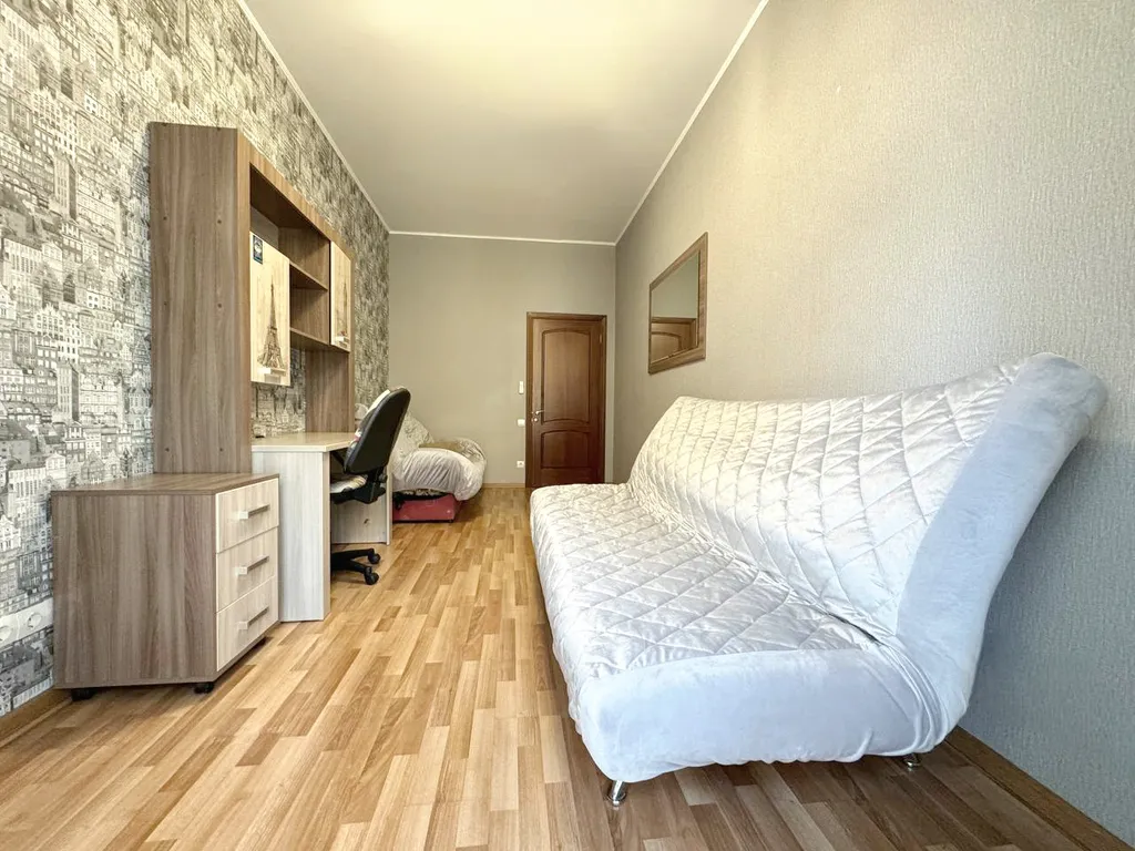 3-комнатная квартира в центре с балконом и кондиционером