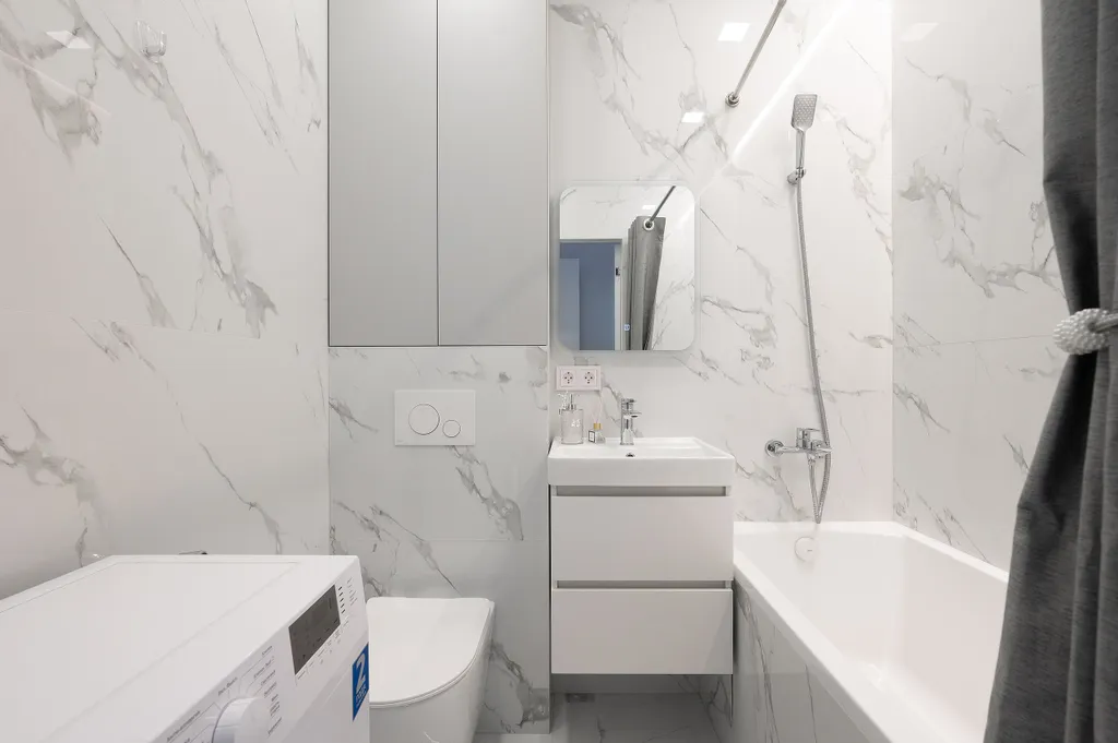 Светлая студия Real Apartments