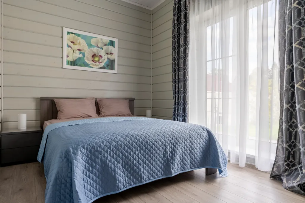 Уютный новый коттедж у озера