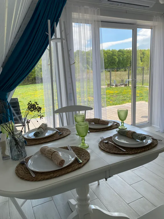 Атмосферный и уютный дом в окружении природы