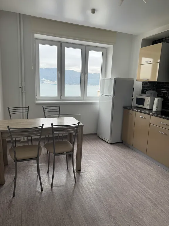 Уютная квартира с видом на море, вблизи набережной — аренда посуточно в Новороссийск