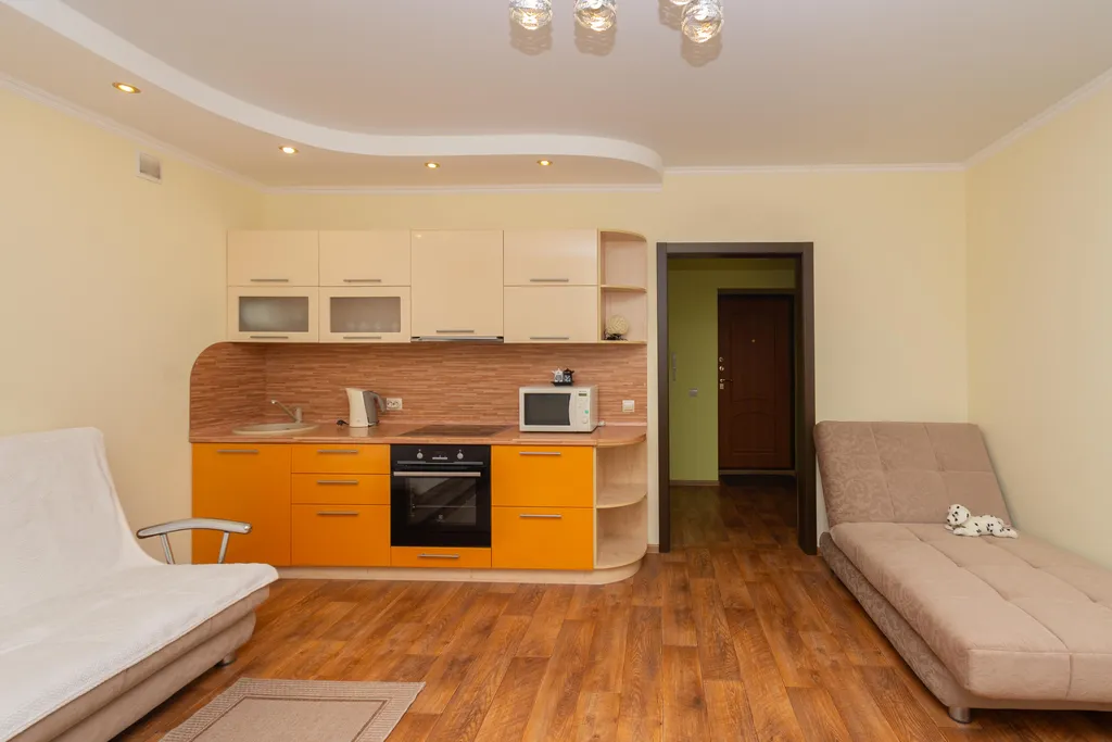 Квартира Улучшенная студия — Тюмень