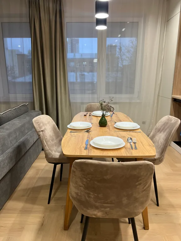 Четырёхкомнатные апартаменты рядом с парком якутова и ледовой ареной