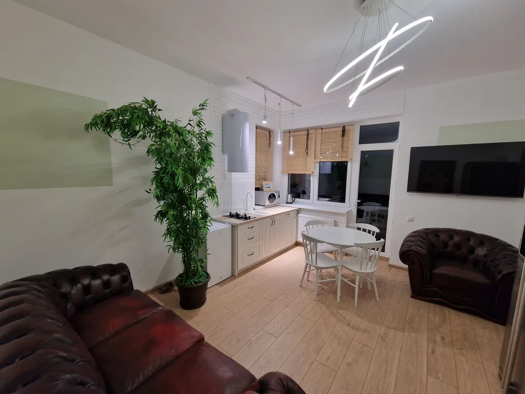 Апартаменты в стиле бамбук на берегу моря и променада