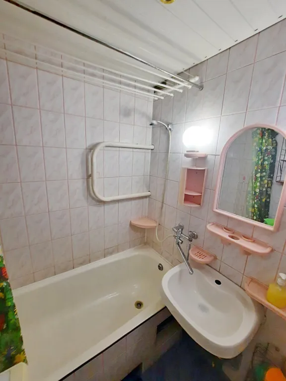 Уютная 1-комнатная квартира в спальном районе, недалеко от центра