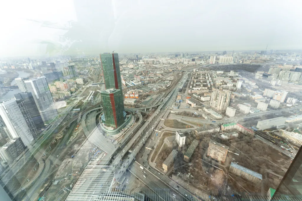 Угловой стильный апартамент с 2 спальнями