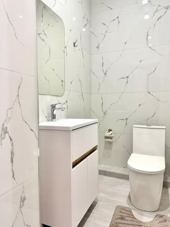 Большая двухкомнатная квартира в центе у Курортного парка