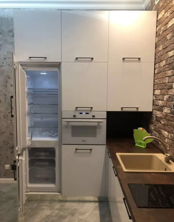 Студия с дизайнерским ремонтом